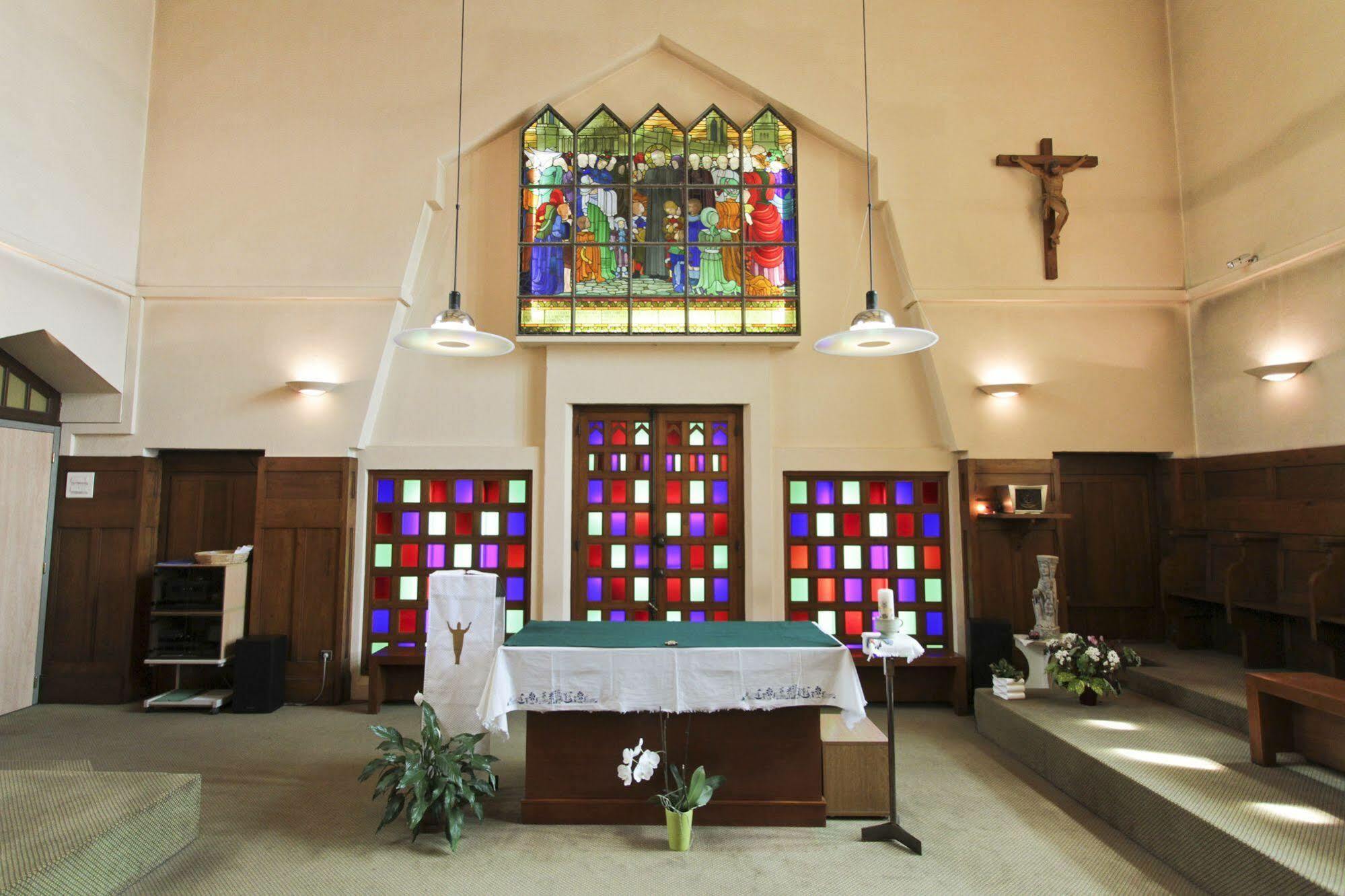 Hotel Centre Jean Bosco Lyon Exterior foto The altar